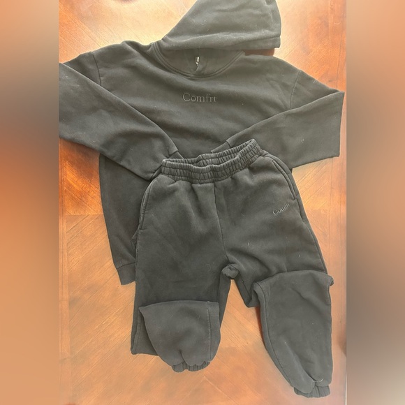 COMFRT Sweaters - COMFRT  Black Bottoms Set  SIZE S/M . sweater size M pants S